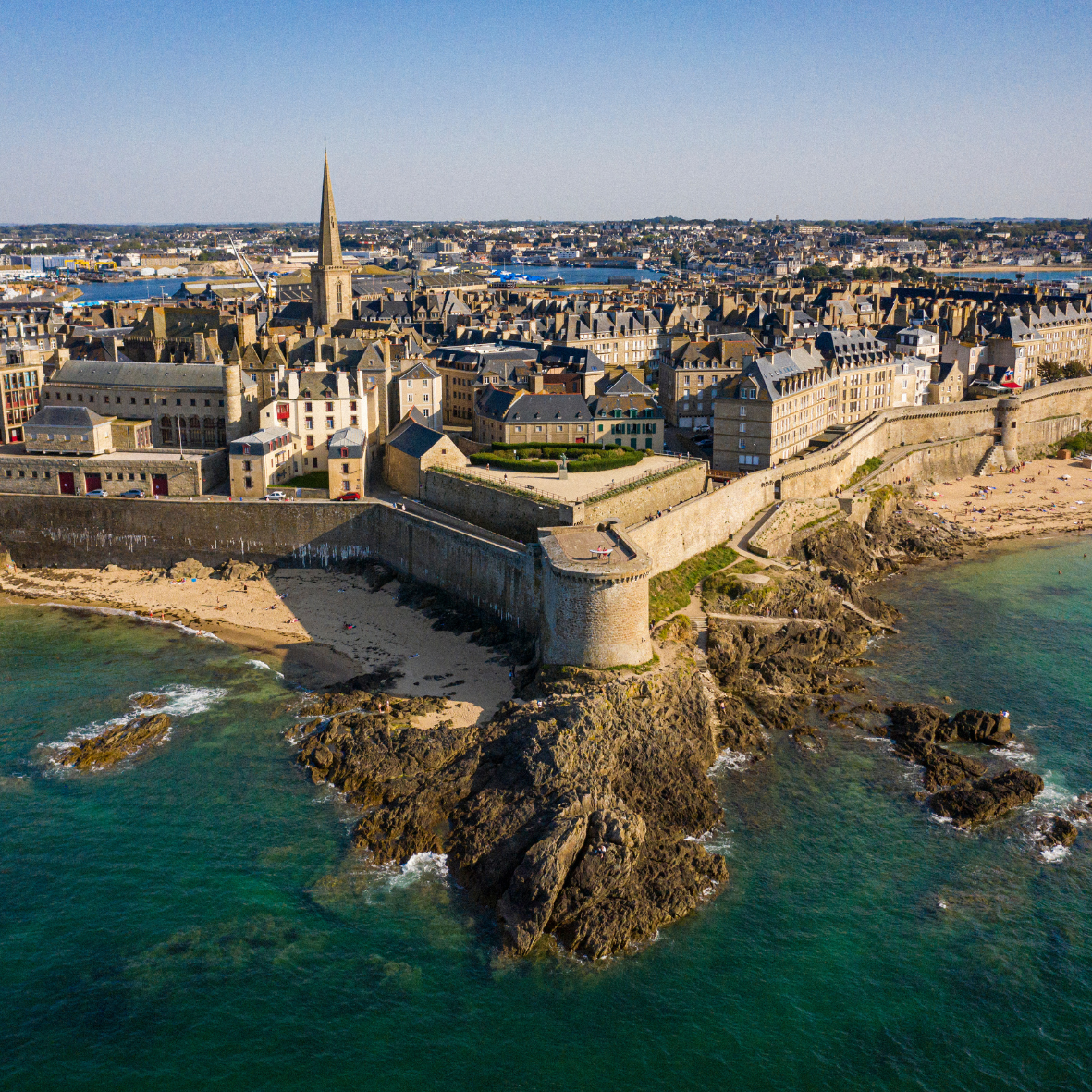 Regroupement de prêts à Saint-Malo